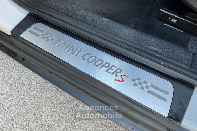 Mini Countryman 2.0 D  143 CH  Cooper SD All4 - SIEGES AV CHAUFFANTS - <small></small> 12.900 € <small>TTC</small> - #19