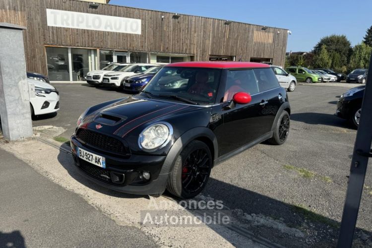 Mini One 1.6i - 211 LCI COUPE John Cooper Works Gps + Clim - <small></small> 12.490 € <small>TTC</small> - #1