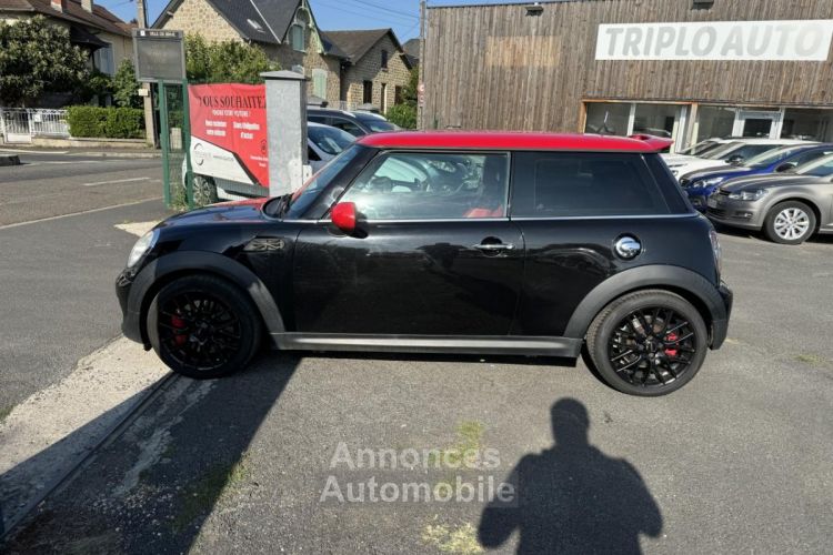 Mini One 1.6i - 211 LCI COUPE John Cooper Works Gps + Clim - <small></small> 12.490 € <small>TTC</small> - #2