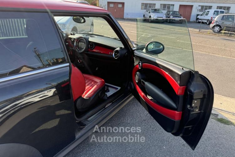 Mini One 1.6i - 211 LCI COUPE John Cooper Works Gps + Clim - <small></small> 12.490 € <small>TTC</small> - #11