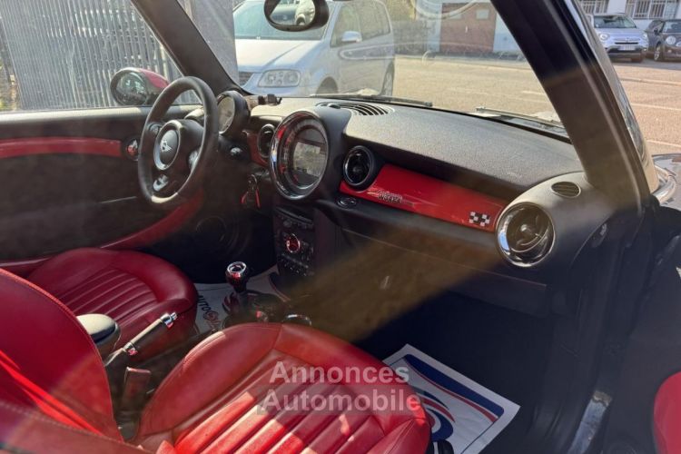 Mini One 1.6i - 211 LCI COUPE John Cooper Works Gps + Clim - <small></small> 12.490 € <small>TTC</small> - #13