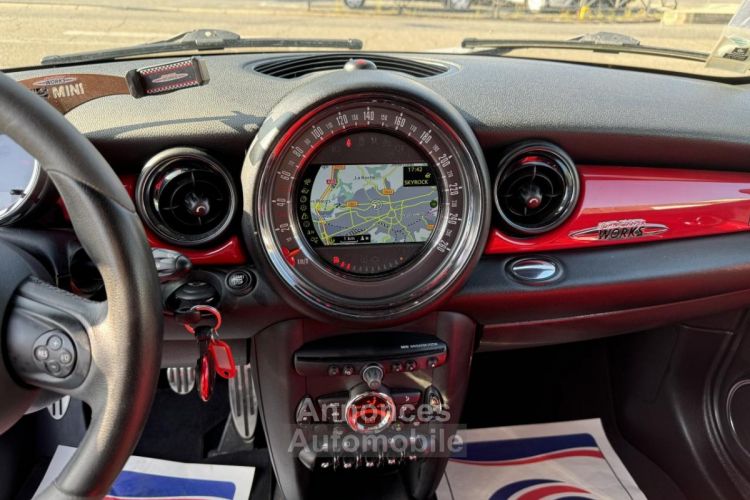 Mini One 1.6i - 211 LCI COUPE John Cooper Works Gps + Clim - <small></small> 12.490 € <small>TTC</small> - #21