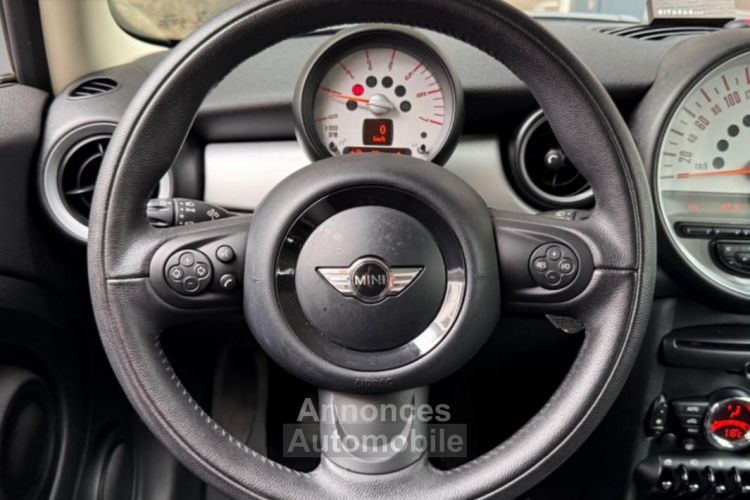 Mini One 1.6L 110ch COOPER - <small></small> 11.190 € <small>TTC</small> - #15