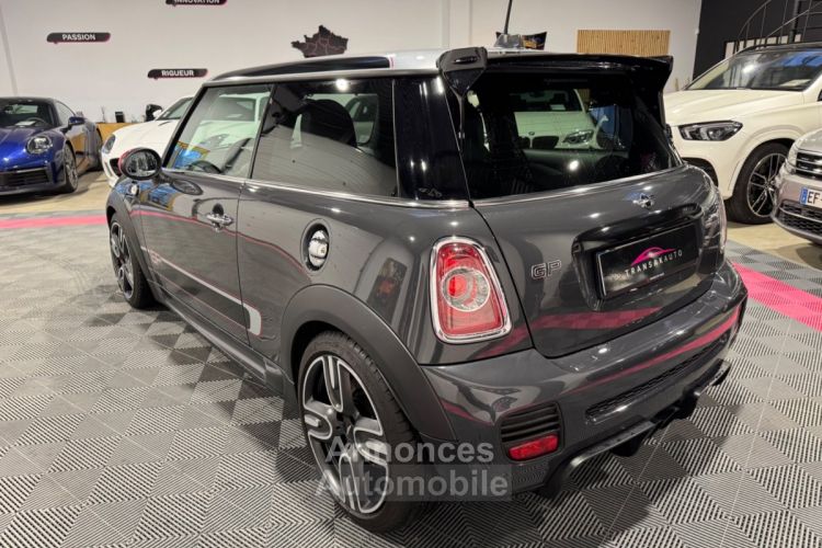 Mini One HATCH R56 218 ch John Cooper Works GP II Garantie 12 mois - <small></small> 27.990 € <small>TTC</small> - #6