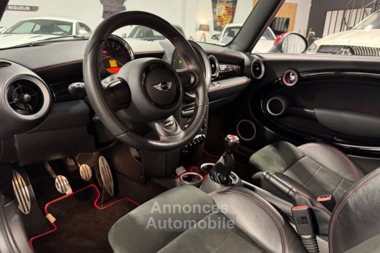 Mini One HATCH R56 218 ch John Cooper Works GP II Garantie 12 mois - <small></small> 27.990 € <small>TTC</small> - #12