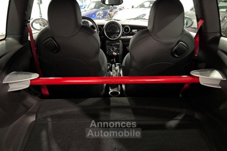 Mini One HATCH R56 218 ch John Cooper Works GP II Garantie 12 mois - <small></small> 27.990 € <small>TTC</small> - #18