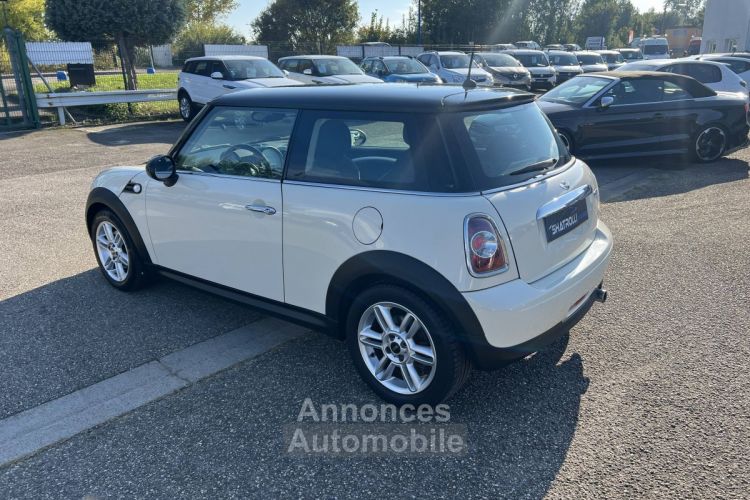 Mini One II (R56) Cooper 1.6 i 122ch BV6 Clim Régulateur 90,000 Kms - <small></small> 9.990 € <small>TTC</small> - #7