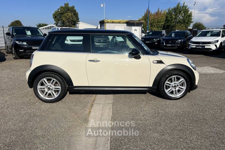 Mini One II (R56) Cooper 1.6 i 122ch BV6 Clim Régulateur 90,000 Kms - <small></small> 9.990 € <small>TTC</small> - #9