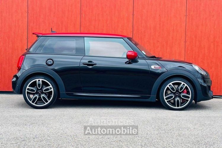 Mini One III JCW 3P 2.0 231ch John Cooper Works BVA8 - <small></small> 31.900 € <small>TTC</small> - #2