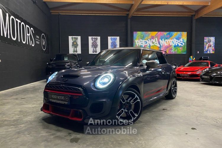 Mini One Minicooper John Cooper Works GP ULTIMATE 306 ch BVA 8 N° 1257 / 3000 Décembre 2020 - <small></small> 47.990 € <small>TTC</small> - #1