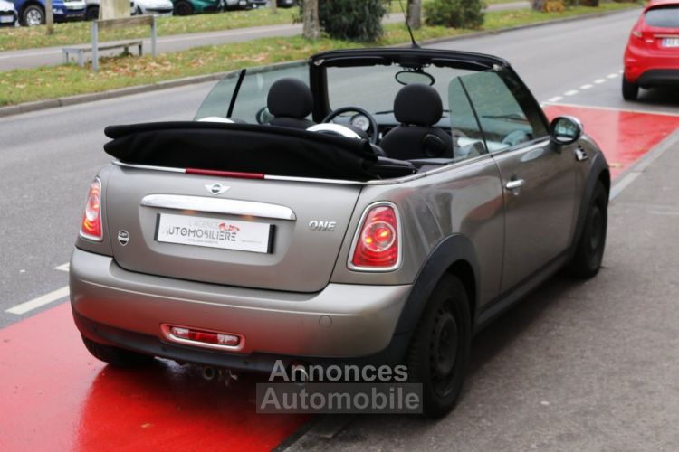 Mini One Ph.II Cabriolet 1.6 i 98 BVM6 (Suivi à jour, Attelage, Clim...) - <small></small> 7.990 € <small>TTC</small> - #5