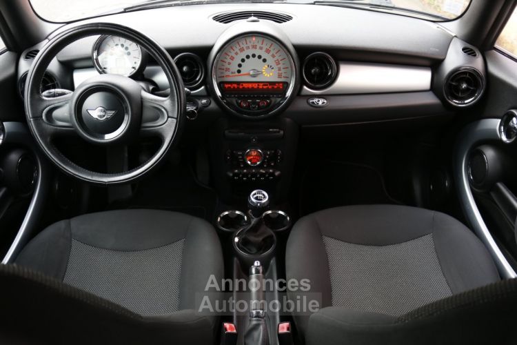 Mini One Ph.II Cabriolet 1.6 i 98 BVM6 (Suivi à jour, Attelage, Clim...) - <small></small> 7.990 € <small>TTC</small> - #11