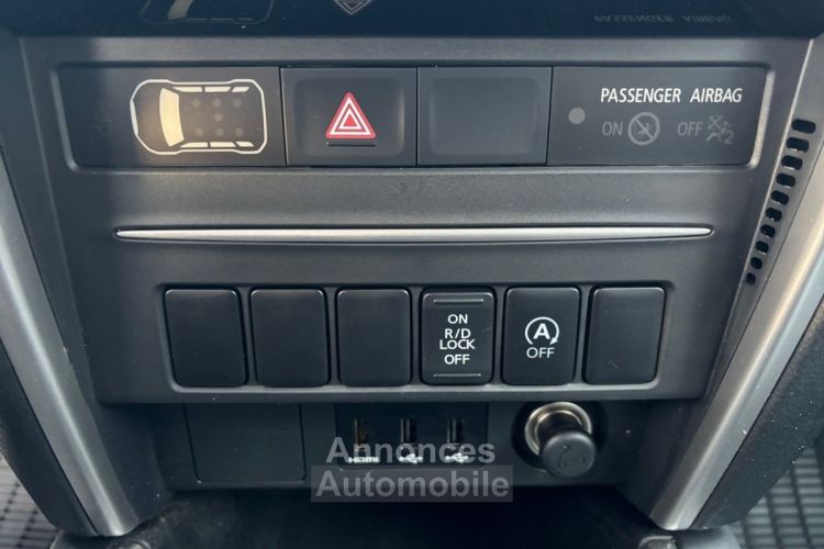 Mitsubishi L200 CLUB CAB MY20 2.2 DI-D 150 ASG 4WD INVITE - <small></small> 32.990 € <small>TTC</small> - #21