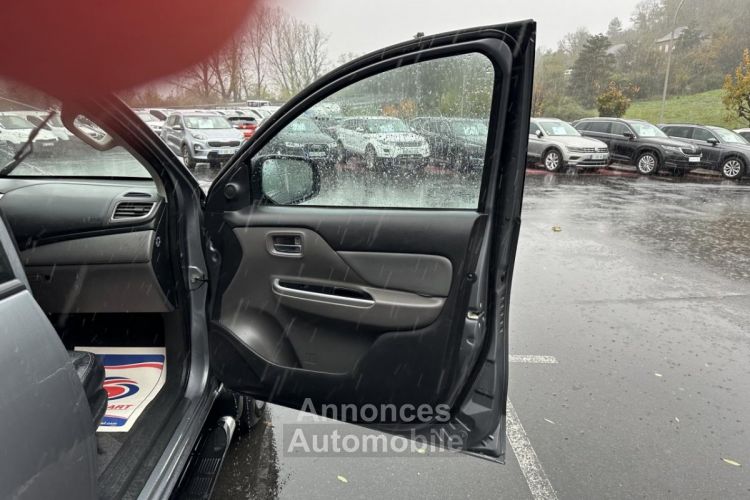 Mitsubishi L200 PICK UP 2.4 DI-D - 181 - BVA DOUBLE CABINE Instyle Gps + Camera AR + Attelage - <small></small> 28.990 € <small>TTC</small> - #31