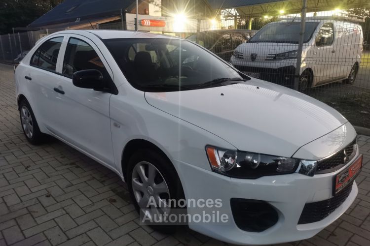 Mitsubishi Lancer (5) HATCHBACK 1.6 GLXI CLIM - <small></small> 8.999 € <small>TTC</small> - #3