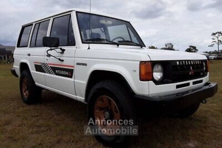 Mitsubishi Montero - <small></small> 21.000 € <small>TTC</small> - #1