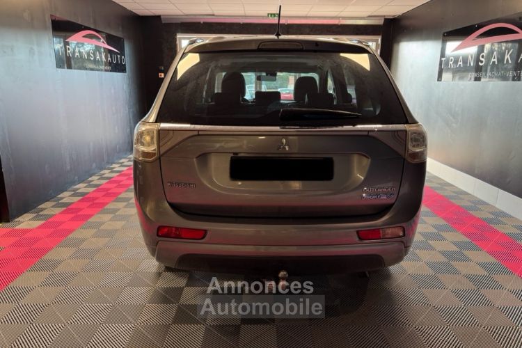 Mitsubishi Outlander 2.0I 200 PHEV 4WD Instyle - <small></small> 14.490 € <small>TTC</small> - #4