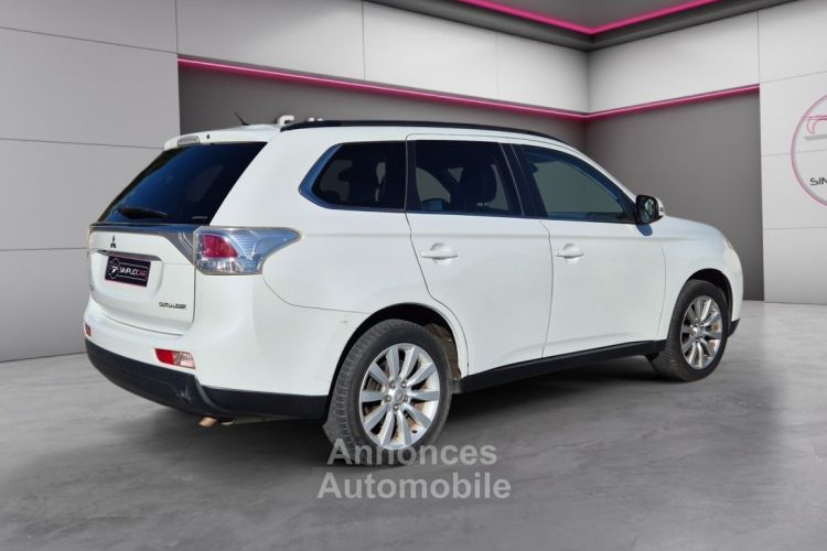 Mitsubishi Outlander 2.2 DI-D 150 4WD Instyle 7 PLACES / SIEGES CHAUFFANTS / CAMERA RECUL / HAYON ELECTRIQUE / GARANTIE 12 MOIS - <small></small> 9.480 € <small>TTC</small> - #8