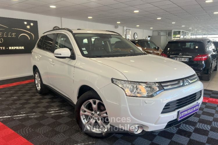 Mitsubishi Outlander 2.2 DI-D 150 4WD Invite - <small></small> 9.990 € <small>TTC</small> - #4