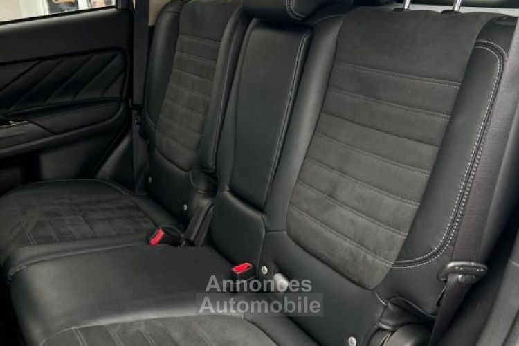 Mitsubishi Outlander 2.4 240H 135 TWIN-MOTOR PHEV HYBRID 13.8KWH BUSINESS 4WD BVA - <small></small> 17.990 € <small>TTC</small> - #17