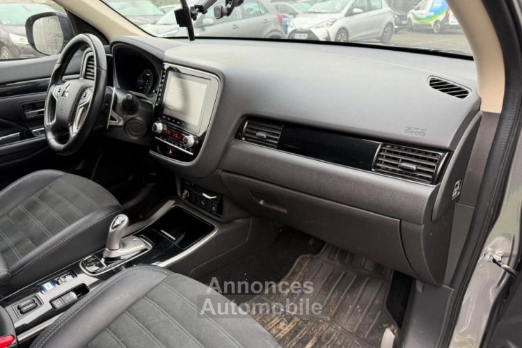 Mitsubishi Outlander 2.4 240H 135 TWIN-MOTOR PHEV HYBRID 13.8KWH INTENSE 4WD BVA - <small></small> 21.990 € <small>TTC</small> - #25