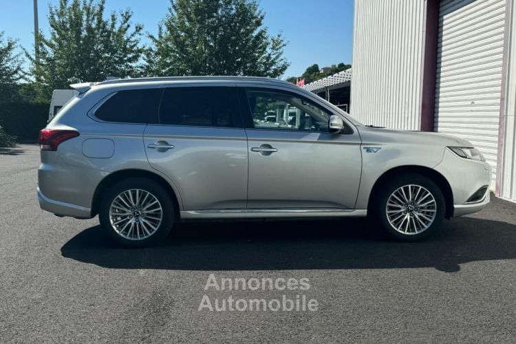 Mitsubishi Outlander III PHEV TWIN MOTOR INTENSE 4WD - <small></small> 18.990 € <small>TTC</small> - #9