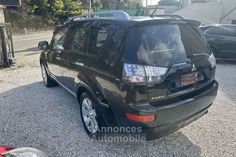 Mitsubishi Outlander MITSUBISHI OUTLANDER II 2.0 DI-D 140 INTENSE + 7 PLACES - <small></small> 8.500 € <small>TTC</small> - #2