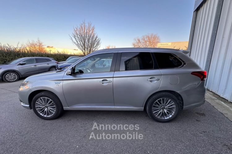 Mitsubishi Outlander PHEV 2.4l PHEV Twin Motor 4WD Business 1ÈRE MAIN - SIÈGES CHAUFF + CAM - <small></small> 22.990 € <small>TTC</small> - #2