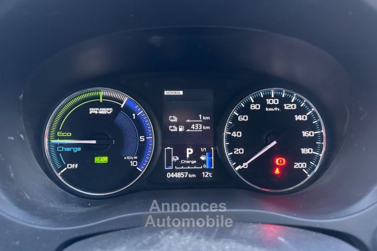 Mitsubishi Outlander PHEV 2.4l PHEV Twin Motor 4WD Business 1ÈRE MAIN - SIÈGES CHAUFF + CAM - <small></small> 22.990 € <small>TTC</small> - #15