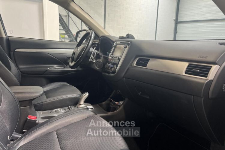 Mitsubishi Outlander PHEV HYBRIDE RECHARGEABLE 200 CH 4WD INTENSE - GARANTIE 6 MOIS - <small></small> 13.990 € <small>TTC</small> - #17