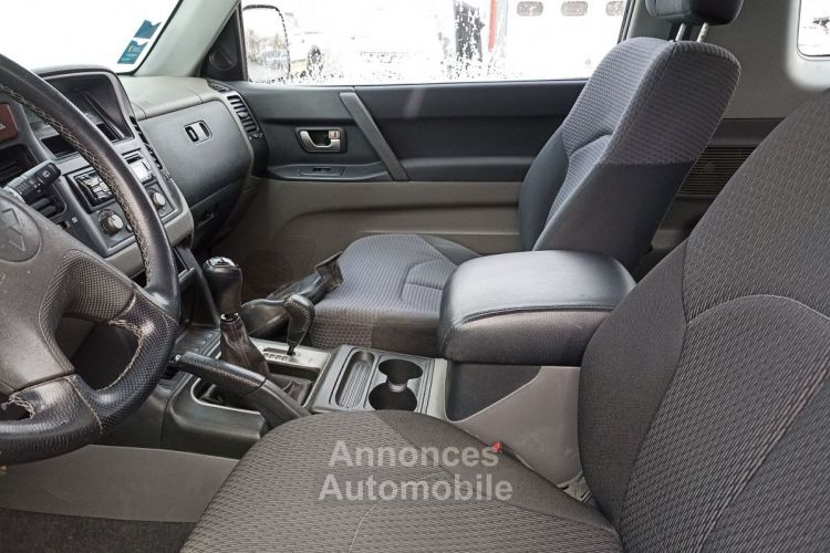 Mitsubishi Pajero 3.2 DI-D160 AVENTURE 3P - <small></small> 12.800 € <small>TTC</small> - #4