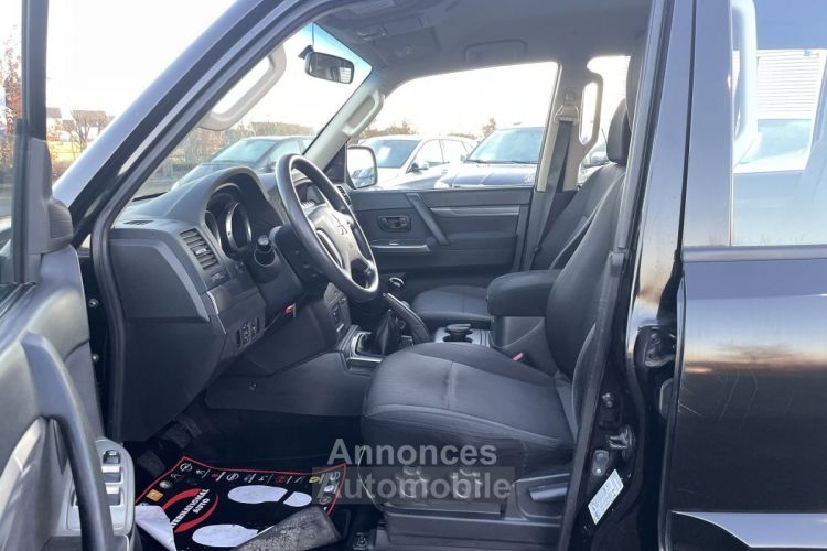 Mitsubishi Pajero 3.2 DI-D200 FAP INVITE 5P - <small></small> 24.990 € <small>TTC</small> - #3