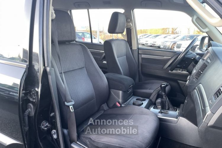 Mitsubishi Pajero 3.2 DI-D200 FAP INVITE 5P - <small></small> 24.990 € <small>TTC</small> - #6