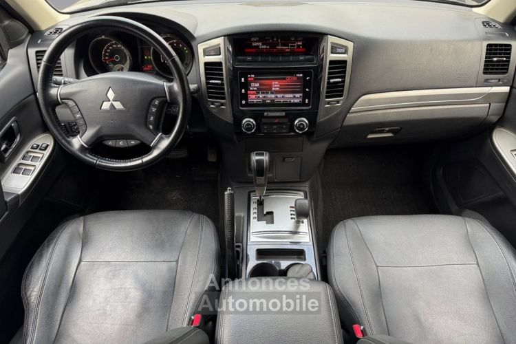 Mitsubishi Pajero LONG 3.2 DI-D 190 Instyle A // 7 PLACES / TOIT OUVRANT / SIEGES CHAUFFANTS / Garantie 12 mois - <small></small> 30.980 € <small>TTC</small> - #2