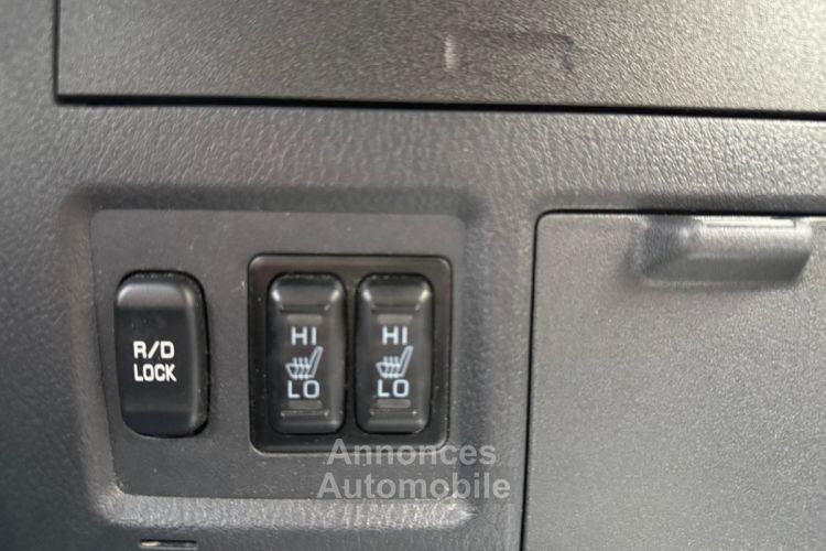 Mitsubishi Pajero LONG 3.2 DI-D 190 Instyle A // 7 PLACES / TOIT OUVRANT / SIEGES CHAUFFANTS / Garantie 12 mois - <small></small> 30.980 € <small>TTC</small> - #16