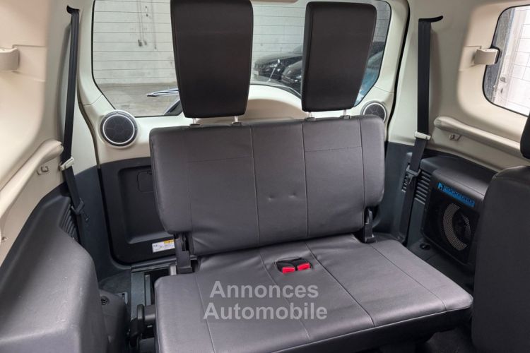 Mitsubishi Pajero LONG 3.2 DI-D 190 Instyle A // 7 PLACES / TOIT OUVRANT / SIEGES CHAUFFANTS / Garantie 12 mois - <small></small> 30.980 € <small>TTC</small> - #18