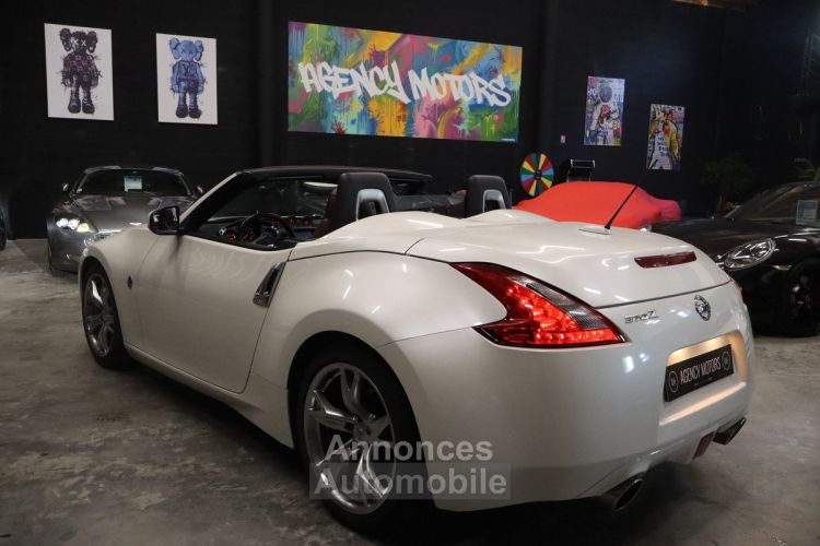 Nissan 370Z 3.7 l 328 ch V6 nacré - <small></small> 25.990 € <small>TTC</small> - #3