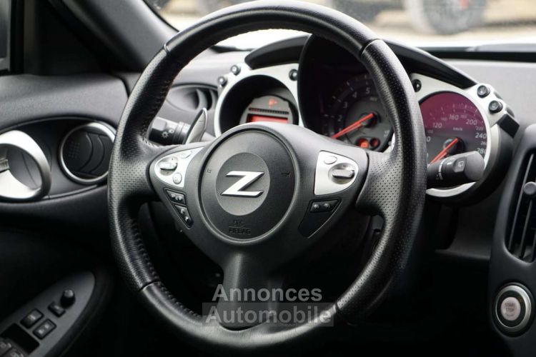 Nissan 370Z 3.7i V6 PACK 7AT-Bte AUTO-NAVI-CAM-1ER MAIN-CARNET - <small></small> 31.990 € <small>TTC</small> - #17