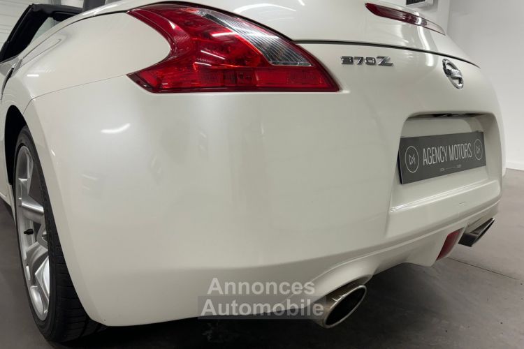 Nissan 370Z Roadster 3.7l V6 328 ch BVA 07/2010 - <small></small> 25.990 € <small>TTC</small> - #11