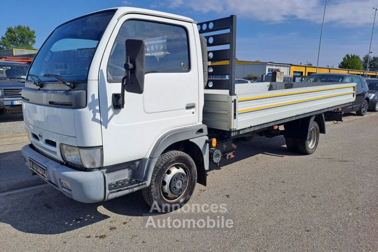 Nissan Cabstar 3.5T 3.0 TD Châssis cabine moyen 125 cv PAS DE TVA - <small></small> 14.990 € <small>TTC</small> - #1