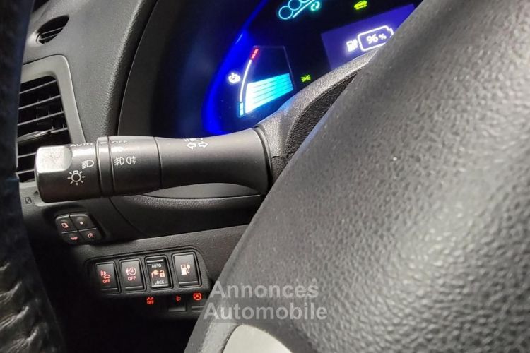 Nissan Leaf 109ch 24kWh ACENTA SIEGES CHAUFFANTS - <small></small> 5.490 € <small>TTC</small> - #17