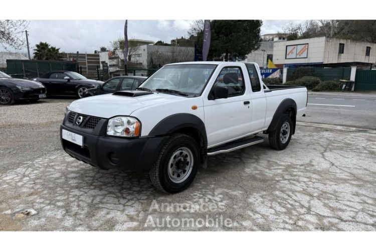 Nissan NP300 NAVARA Pick Up King Cab 2.5 dCi 4x4 XE - <small></small> 14.989 € <small>TTC</small> - #3