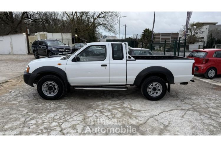 Nissan NP300 NAVARA Pick Up King Cab 2.5 dCi 4x4 XE - <small></small> 14.989 € <small>TTC</small> - #4