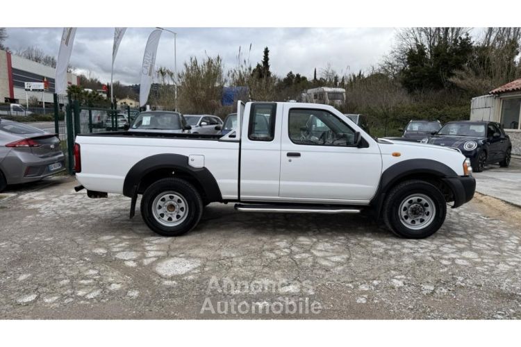 Nissan NP300 NAVARA Pick Up King Cab 2.5 dCi 4x4 XE - <small></small> 14.989 € <small>TTC</small> - #8