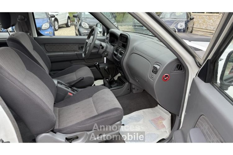 Nissan NP300 NAVARA Pick Up King Cab 2.5 dCi 4x4 XE - <small></small> 14.989 € <small>TTC</small> - #9