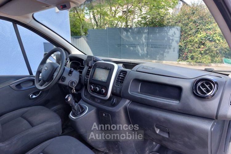 Nissan NV300 FOURGON L1H1 2T8 2.0 DCI 120 BVM 1ERE MAIN - <small></small> 22.490 € <small>TTC</small> - #14