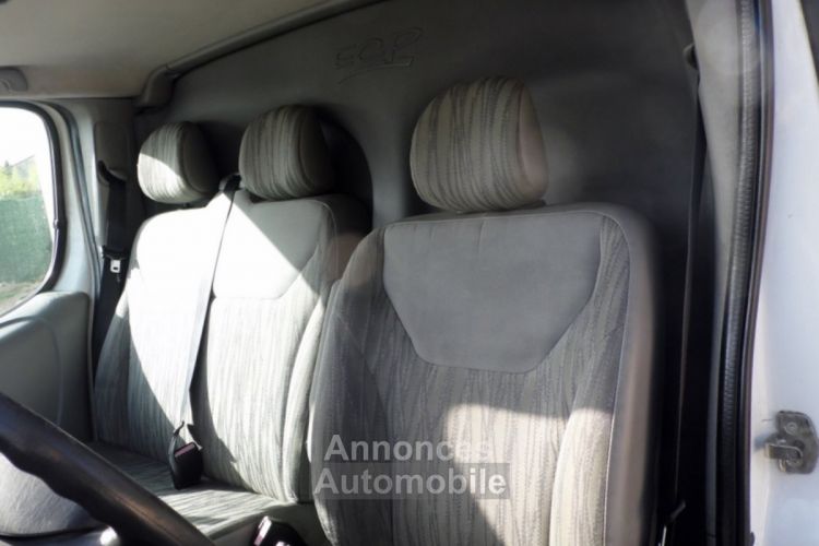 Nissan Primastar FOURGON L2H1 2t9 2.0 dCi 115 FAP VISIA EURO 5 2012 - <small></small> 10.990 € <small>TTC</small> - #9