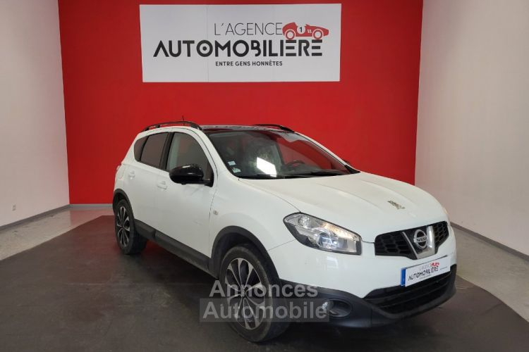 Nissan Qashqai 1.5 DCI 110 N-CONNECTA + ATTELAGE + CAMERA + TOIT PANO - <small></small> 7.590 € <small>TTC</small> - #1