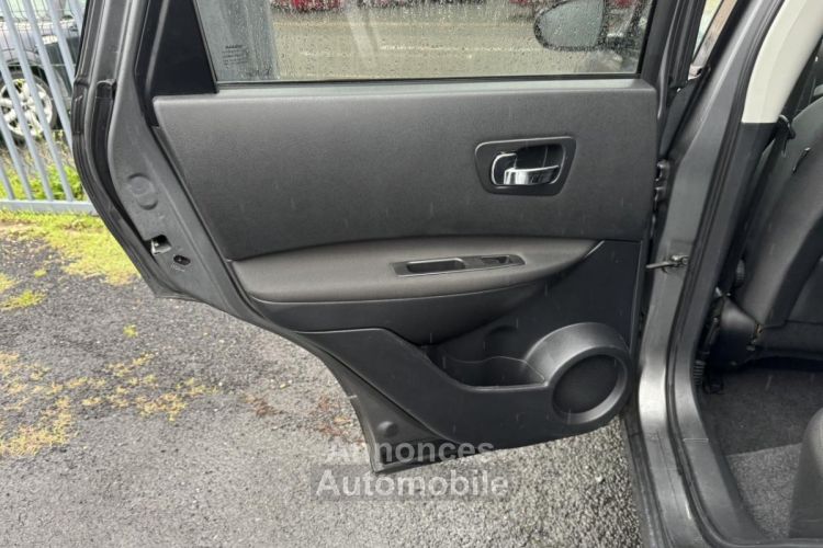 Nissan Qashqai 1.5 dCi FAP - 110 Connect Edition Gps + Camera AR + Toit panoramique - <small></small> 8.990 € <small>TTC</small> - #22