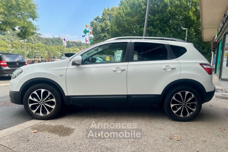 Nissan Qashqai I (J10) 2.0 140CH ALL-MODE 4X4 CONNECT EDITION M-CVT + ATTELAGE - <small></small> 13.490 € <small>TTC</small> - #4